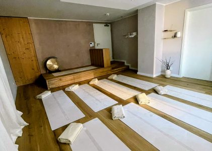 Rückbildungsgymnastikkurs ohne Kind im AYOUGA-Studio in Tutzing